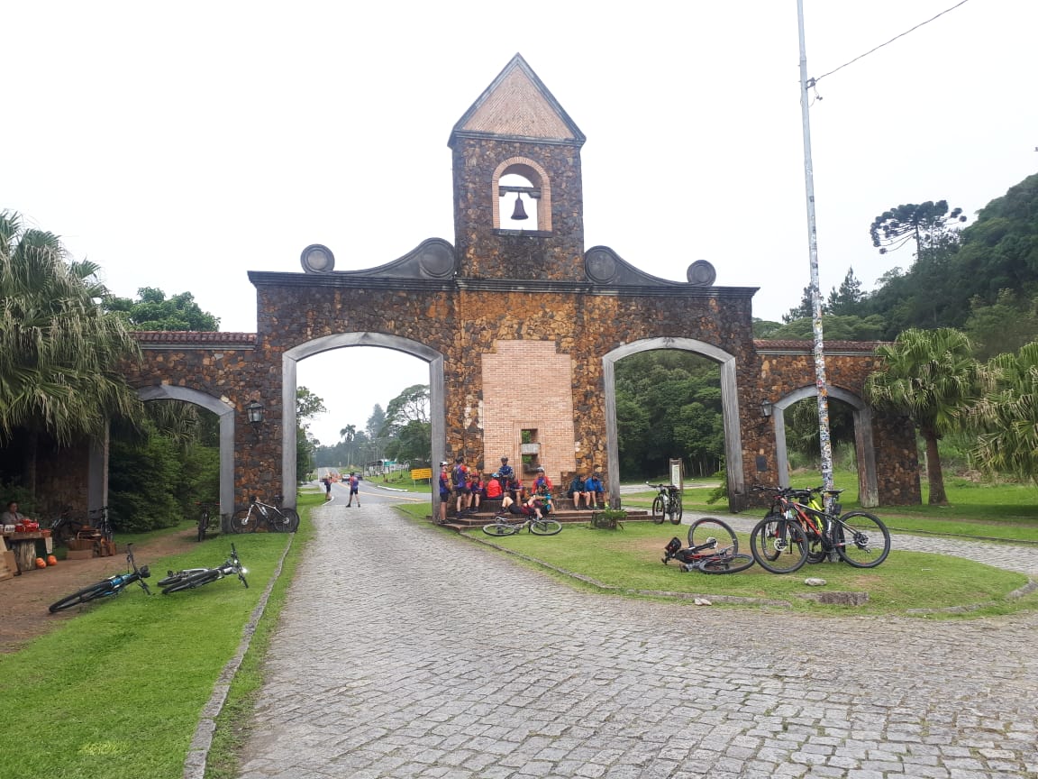 A Serra da Graciosa e seu lindo portal de acesso