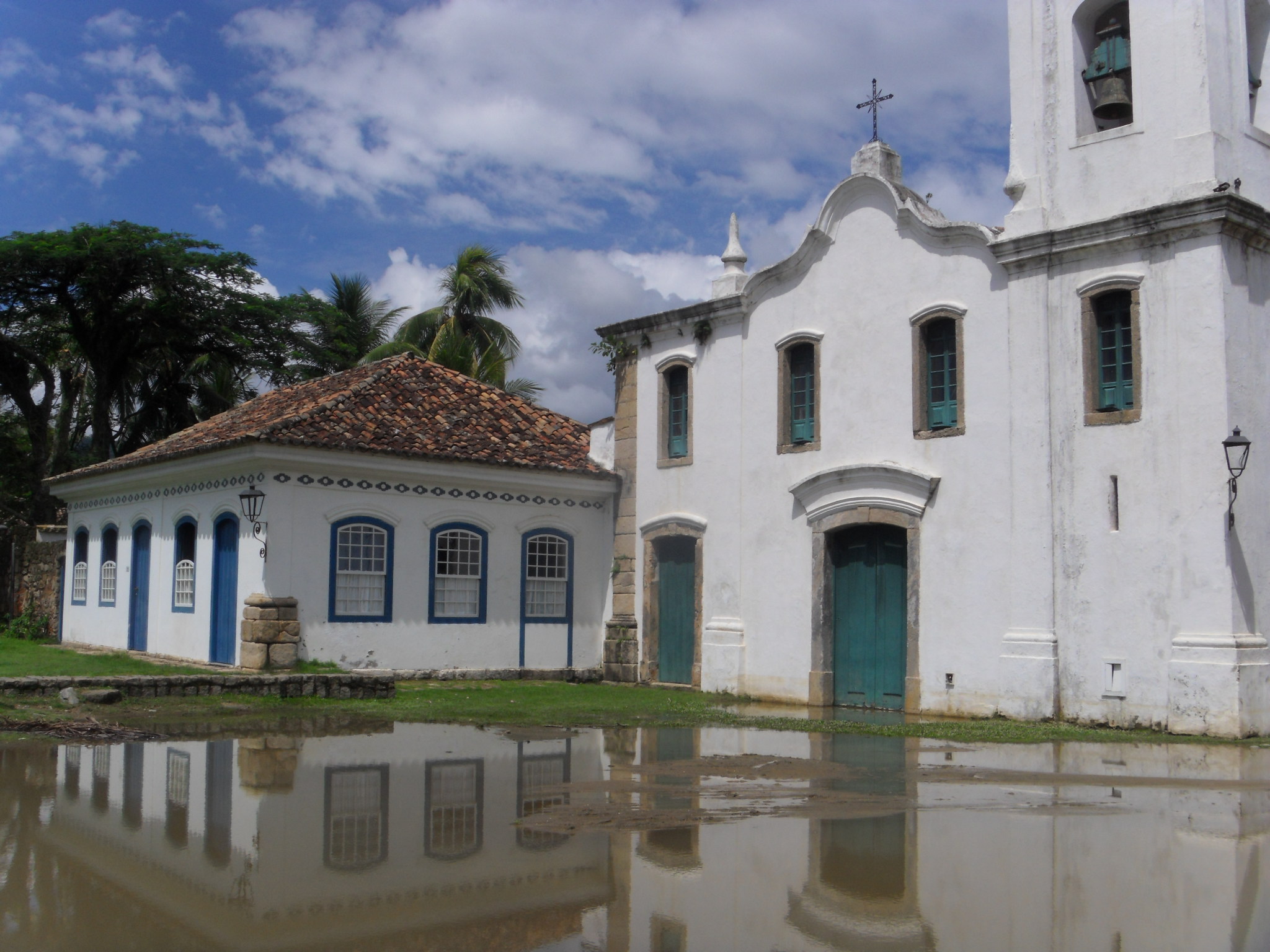 Igrejas centenárias no centro histórico de Paraty/RJ